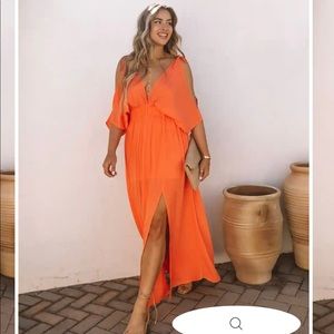 NWT Vici Collection Korrine Cold Shoulder Maxi Dress